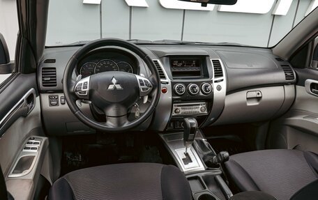 Mitsubishi Pajero Sport II рестайлинг, 2013 год, 1 778 000 рублей, 6 фотография
