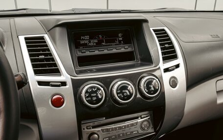 Mitsubishi Pajero Sport II рестайлинг, 2013 год, 1 778 000 рублей, 13 фотография