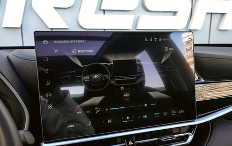 Toyota Highlander, 2025 год, 5 630 000 рублей, 17 фотография