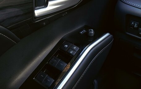 Toyota Highlander, 2025 год, 5 630 000 рублей, 22 фотография