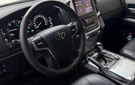 Toyota Land Cruiser 200, 2019 год, 5 750 000 рублей, 9 фотография