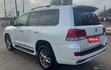 Toyota Land Cruiser 200, 2019 год, 5 750 000 рублей, 4 фотография