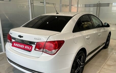 Chevrolet Cruze II, 2014 год, 850 000 рублей, 4 фотография