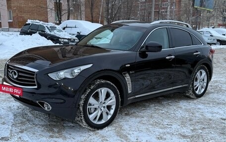 Infiniti QX70, 2013 год, 1 875 000 рублей, 2 фотография
