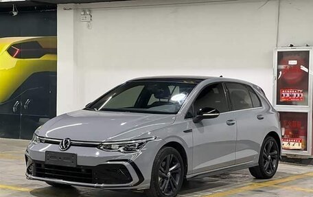 Volkswagen Golf VIII, 2022 год, 2 087 800 рублей, 1 фотография