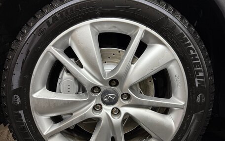 Infiniti QX70, 2013 год, 1 875 000 рублей, 17 фотография