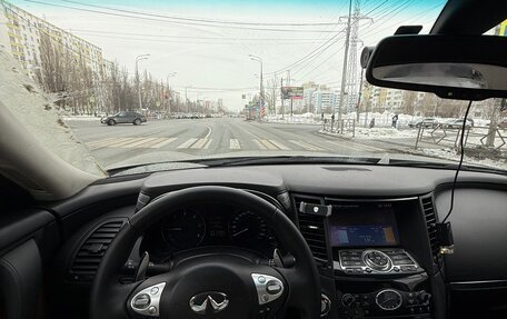 Infiniti QX70, 2013 год, 1 875 000 рублей, 23 фотография
