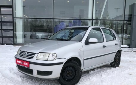 Volkswagen Polo III рестайлинг, 2000 год, 270 000 рублей, 1 фотография