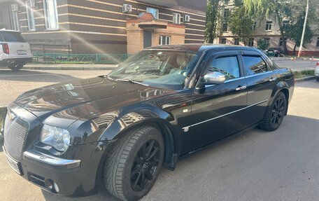 Chrysler 300C II, 2005 год, 1 900 000 рублей, 1 фотография