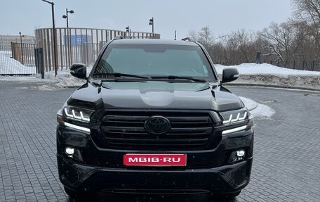 Toyota Land Cruiser 200, 2012 год, 10 000 000 рублей, 1 фотография