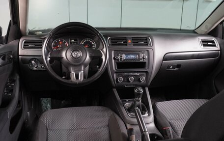 Volkswagen Jetta VI, 2013 год, 799 000 рублей, 6 фотография