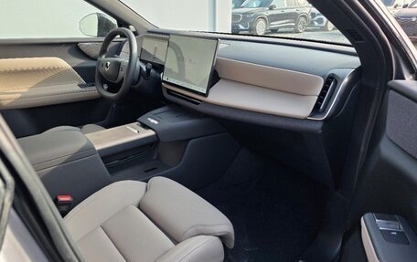 Volvo XC70, 2025 год, 6 400 000 рублей, 15 фотография