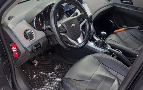 Chevrolet Cruze II, 2009 год, 485 000 рублей, 3 фотография