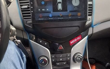 Chevrolet Cruze II, 2009 год, 485 000 рублей, 4 фотография