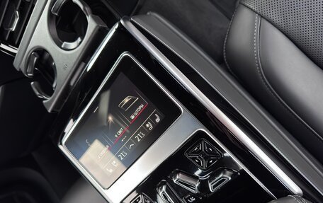 Audi A8, 2023 год, 15 500 000 рублей, 25 фотография