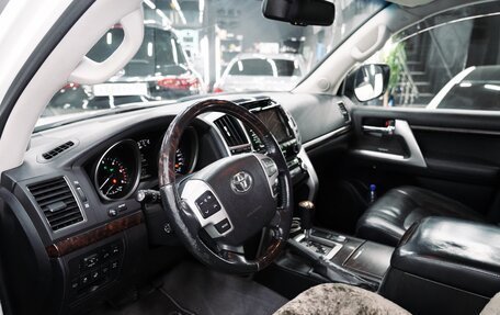 Toyota Land Cruiser 200, 2012 год, 3 390 000 рублей, 10 фотография