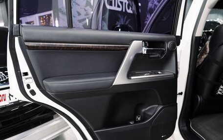 Toyota Land Cruiser 200, 2012 год, 3 390 000 рублей, 17 фотография