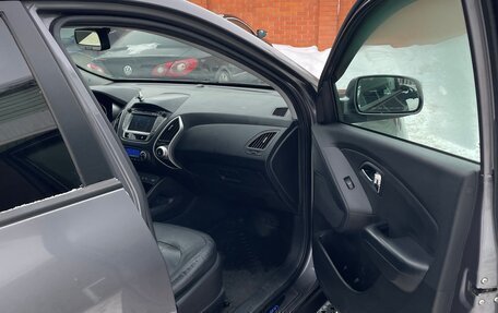 Hyundai Tucson III, 2012 год, 1 200 000 рублей, 19 фотография