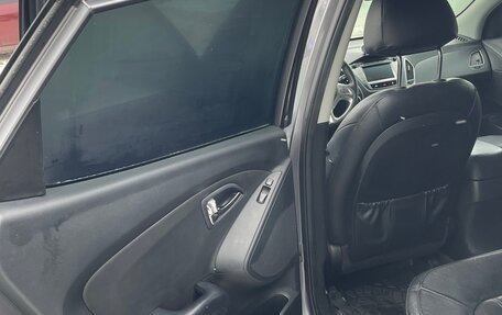 Hyundai Tucson III, 2012 год, 1 200 000 рублей, 38 фотография