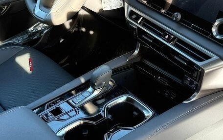 Lexus RX IV рестайлинг, 2025 год, 7 300 000 рублей, 12 фотография