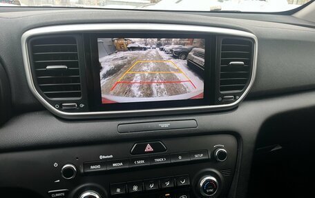 KIA Sportage IV рестайлинг, 2021 год, 2 299 000 рублей, 10 фотография