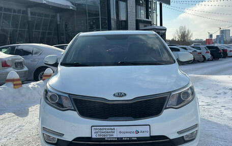 KIA Rio III рестайлинг, 2016 год, 1 075 000 рублей, 2 фотография