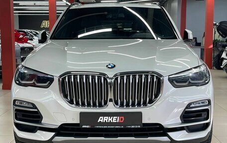 BMW X5, 2019 год, 6 490 000 рублей, 2 фотография