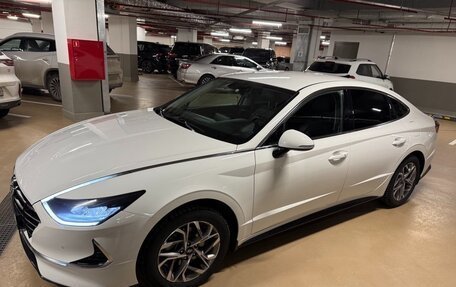 Hyundai Sonata VIII, 2021 год, 2 100 000 рублей, 3 фотография