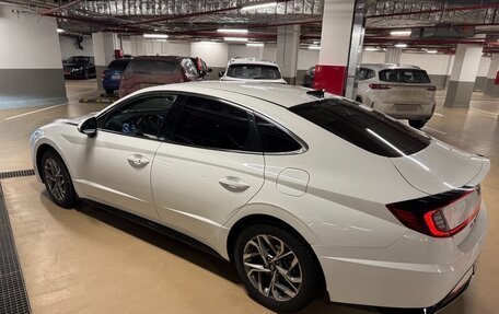 Hyundai Sonata VIII, 2021 год, 2 100 000 рублей, 4 фотография