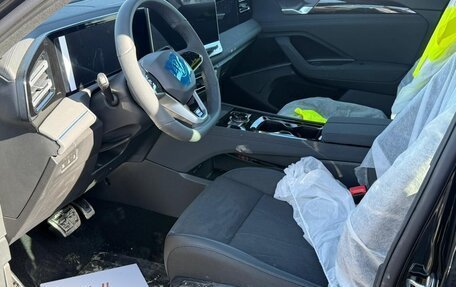 Volkswagen Tiguan, 2025 год, 4 800 000 рублей, 12 фотография