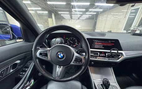 BMW 3 серия, 2019 год, 3 900 000 рублей, 18 фотография