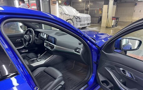 BMW 3 серия, 2019 год, 3 900 000 рублей, 13 фотография