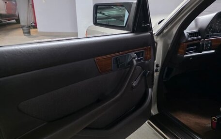 Mercedes-Benz S-Класс, 1985 год, 10 000 000 рублей, 5 фотография