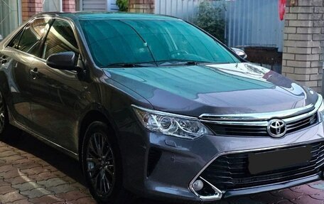 Toyota Camry, 2015 год, 2 300 000 рублей, 2 фотография