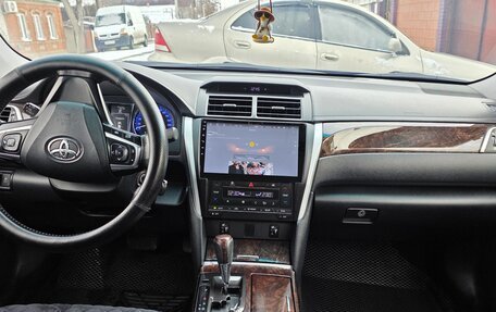 Toyota Camry, 2015 год, 2 300 000 рублей, 4 фотография