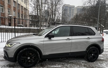 Volkswagen Tiguan II, 2021 год, 3 790 000 рублей, 2 фотография
