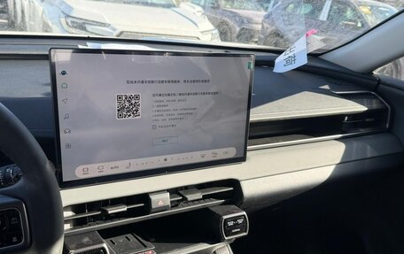 Toyota RAV4, 2025 год, 4 650 000 рублей, 22 фотография