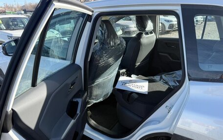 Toyota RAV4, 2025 год, 4 650 000 рублей, 18 фотография