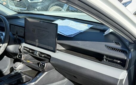 Toyota RAV4, 2025 год, 4 650 000 рублей, 21 фотография