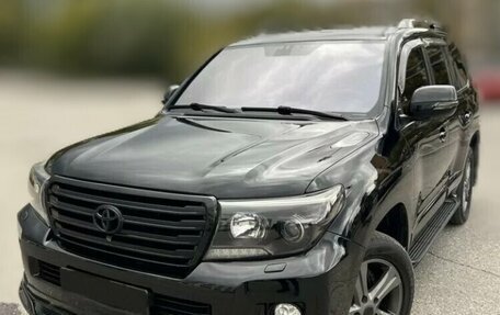 Toyota Land Cruiser 200, 2013 год, 3 750 000 рублей, 2 фотография