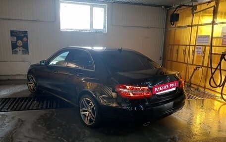 Mercedes-Benz E-Класс, 2012 год, 1 615 000 рублей, 3 фотография