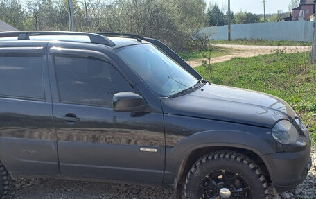 Chevrolet Niva I рестайлинг, 2017 год, 820 000 рублей, 15 фотография