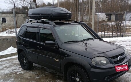 Chevrolet Niva I рестайлинг, 2017 год, 820 000 рублей, 14 фотография