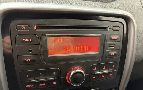 Renault Duster I рестайлинг, 2013 год, 750 000 рублей, 17 фотография