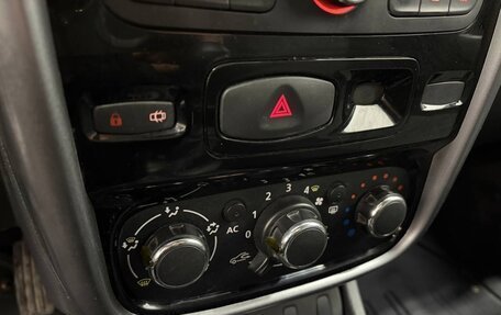 Renault Duster I рестайлинг, 2013 год, 750 000 рублей, 18 фотография