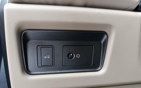 Land Rover Range Rover Evoque I, 2018 год, 2 380 000 рублей, 15 фотография