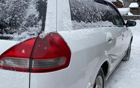 Nissan Wingroad III, 2000 год, 300 000 рублей, 12 фотография