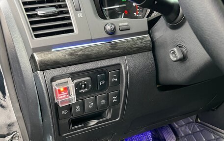 Toyota Land Cruiser 200, 2012 год, 10 000 000 рублей, 12 фотография