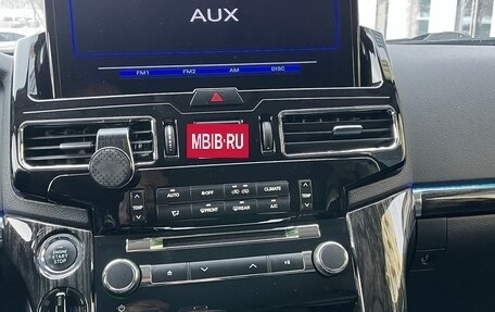 Toyota Land Cruiser 200, 2012 год, 10 000 000 рублей, 24 фотография