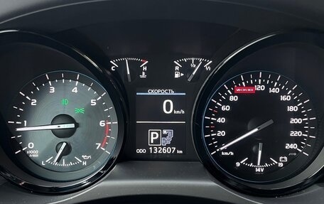 Toyota Land Cruiser 200, 2012 год, 10 000 000 рублей, 22 фотография